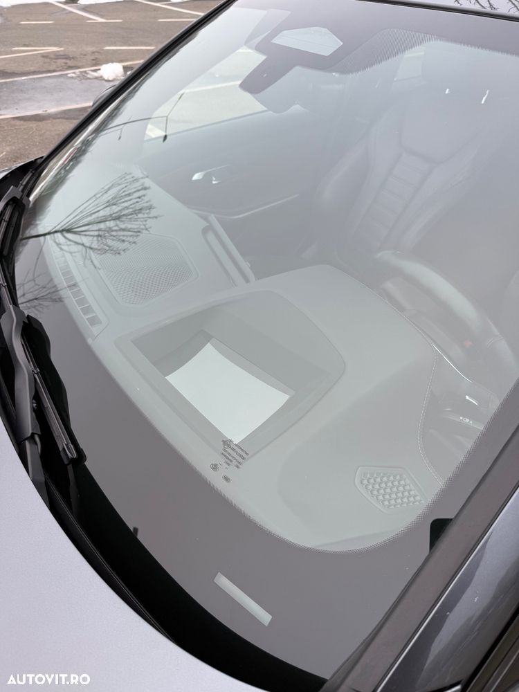 BMW 3 Series 2019 — imagine 7