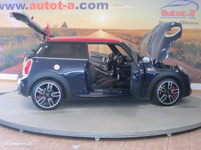 MINI 3 Portas John Cooper Works Auto Desportiva - 14