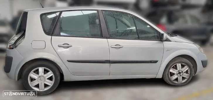 RENAULT SCENIC II PARA PEÇAS - 4