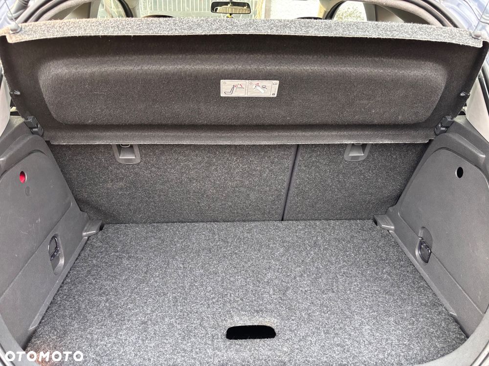 Opel Corsa 1.2 16V Cosmo - 6