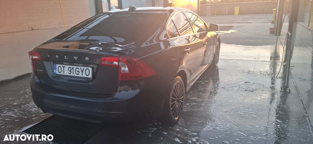 VOLVO S60 2011 — imagine 26