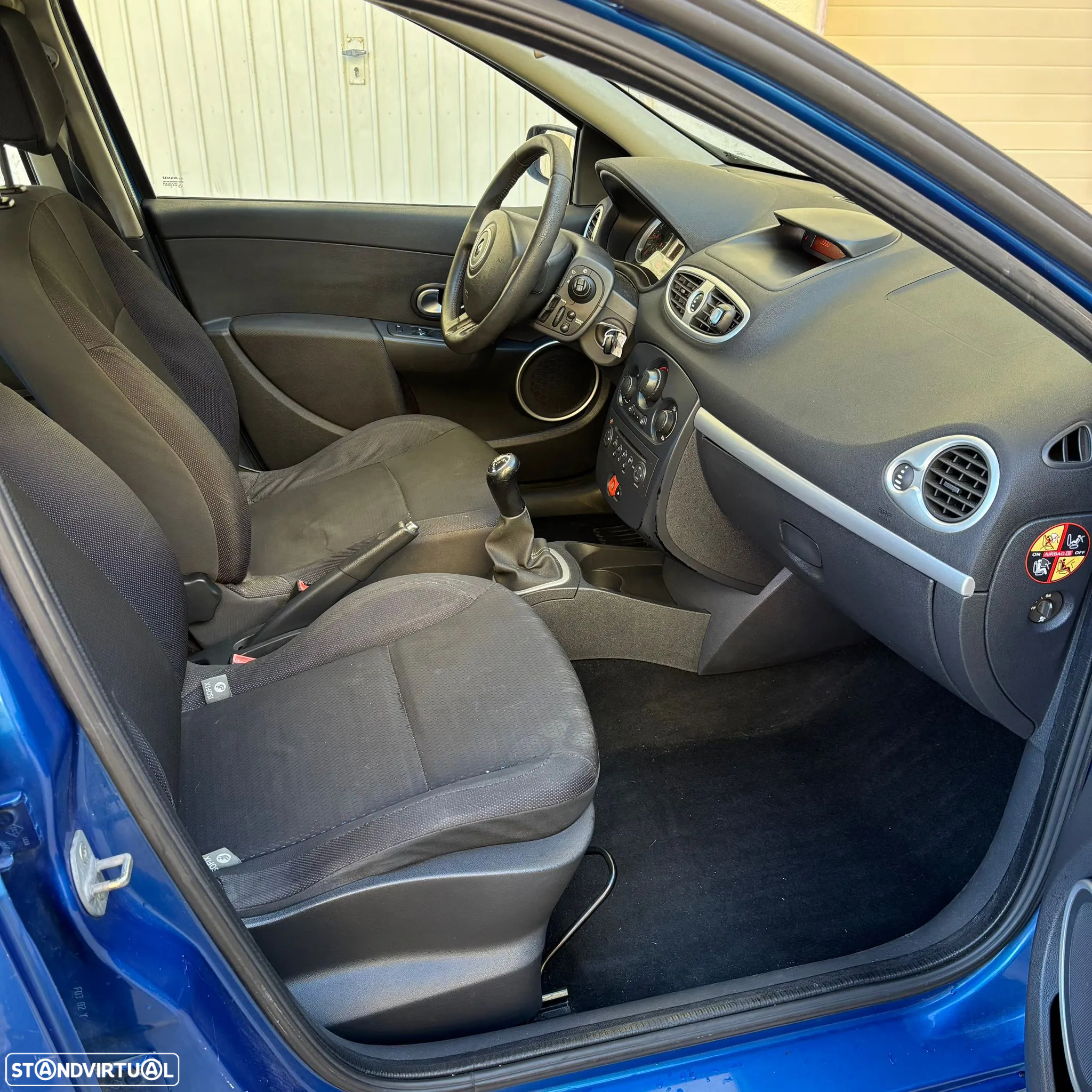 Renault Clio 1.2 16V Dynamique - 8