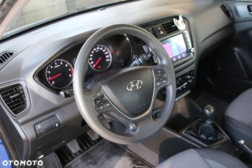 Hyundai i20 blue 1.2 Select - 10