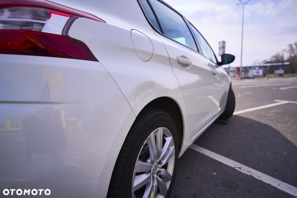 Peugeot 308 1.2 VTi/PureTech Active - 11
