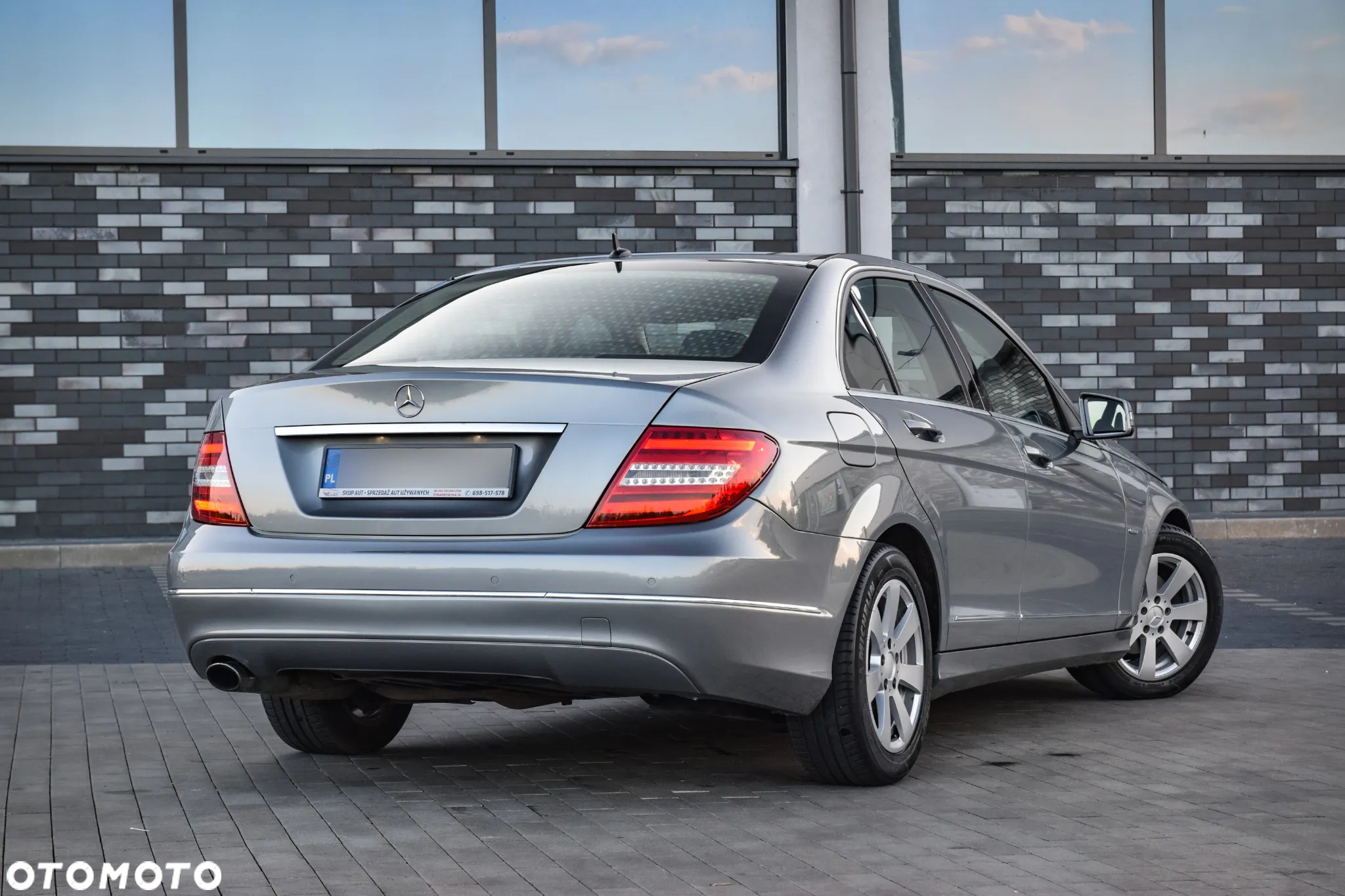 Mercedes-Benz Klasa C 200 (BlueEFFICIENCY) 7G-TRONIC Elegance - 8