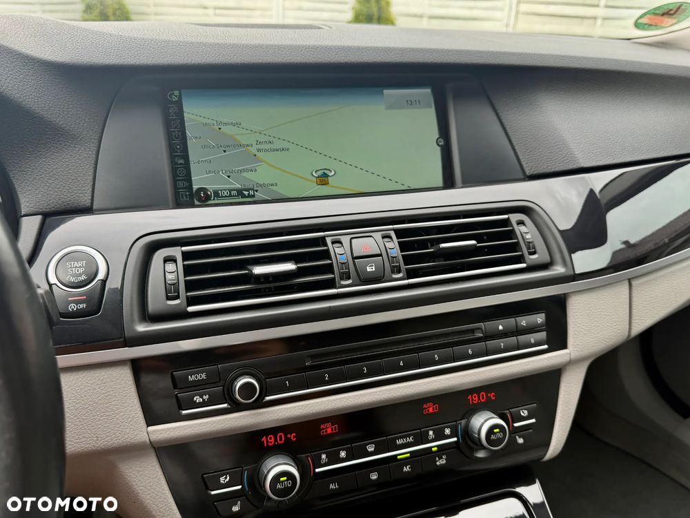 BMW Seria 5 535d xDrive Sport-Aut Modern Line - 12