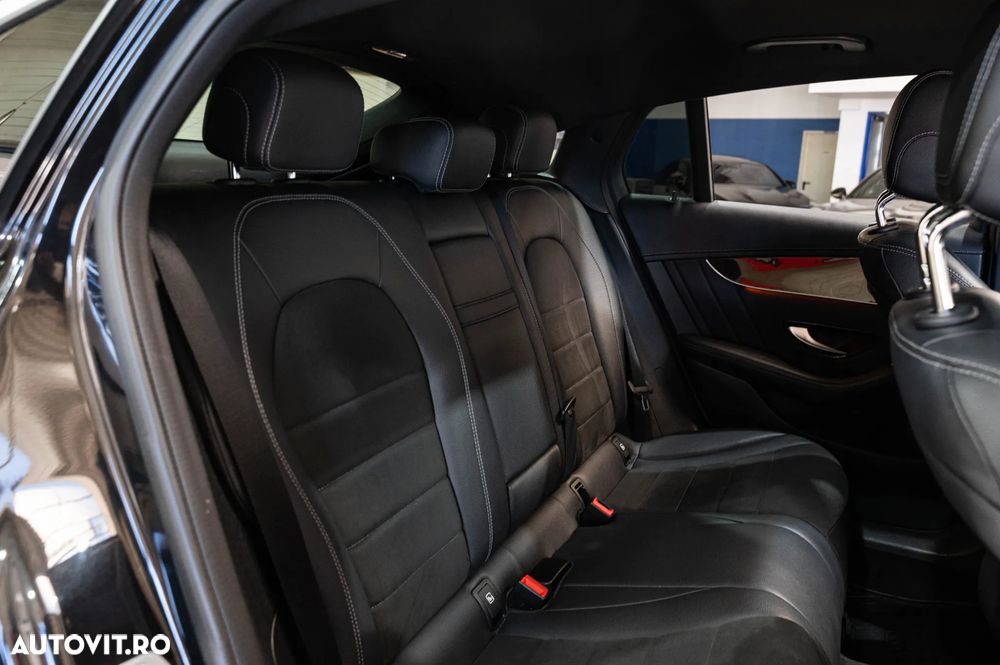 Mercedes-Benz GLC Coupe 220 d 4Matic 9G-TRONIC AMG Line - 33