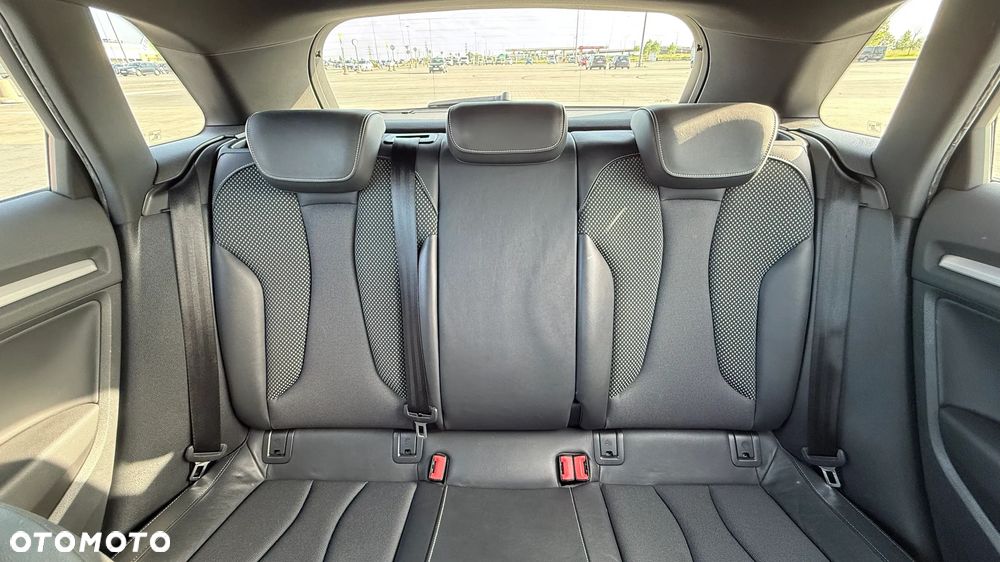 Audi A3 Sportback 2.0 TDI (clean diesel) S line Sportpaket - 21