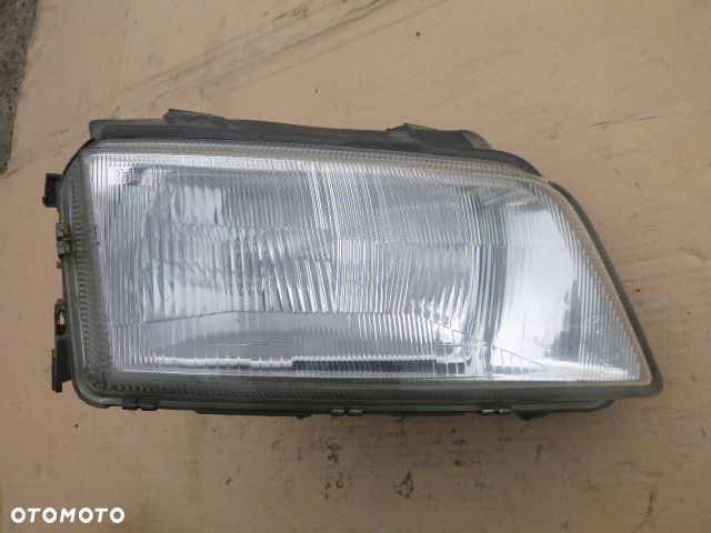 LAMPA PRAWY PRZÓD PRAWA PRZEDNIA AUDI A4 B5 94-99 VALEO - 2