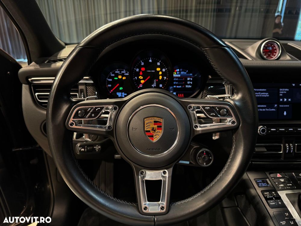 Porsche Macan Standard - 30
