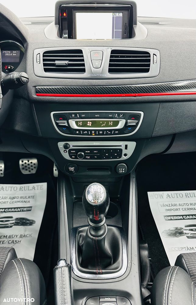 Renault Megane Sport Tourer 1.5 dCi GT Line - 32