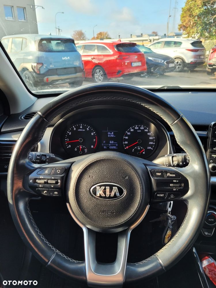 Kia Stonic - 11