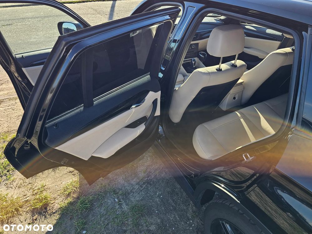 BMW X1 xDrive20i - 10