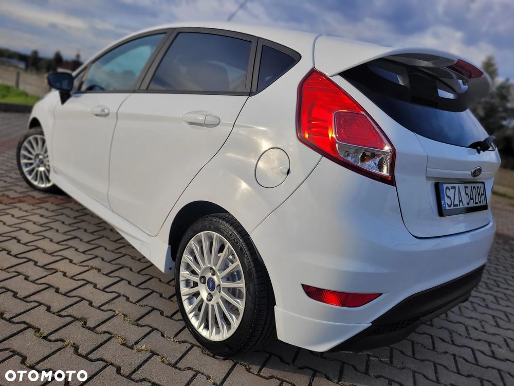 Ford Fiesta - 37