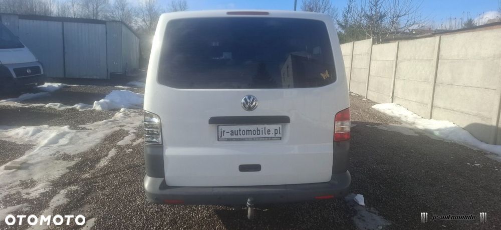 Volkswagen Caravelle - 15