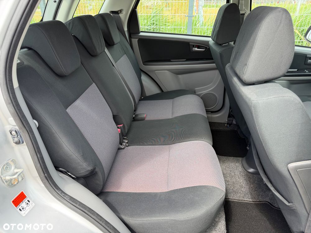 Suzuki SX4 1.6 VVT Automatik 4x2 Comfort - 27
