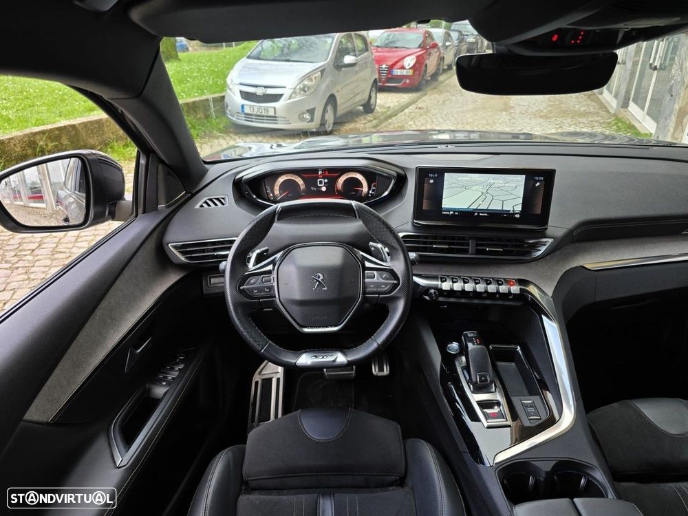 Peugeot 3008 1.5 BlueHDi GT Line J19 EAT8 - 26