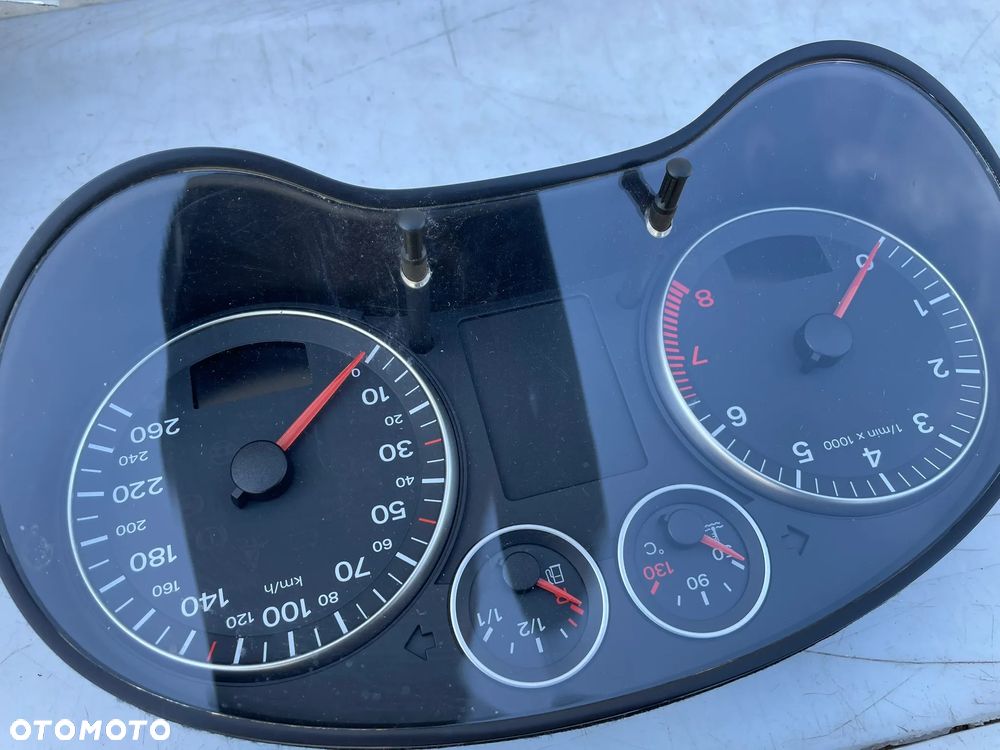 ZESTAW STARTOWY AUDI A3 8P 1.6 FSI BLF STEROWNIK LICZNIK STACYJKA AUDI A3 8P 8P0920900J 03C906056BT 1K0905851B - 2