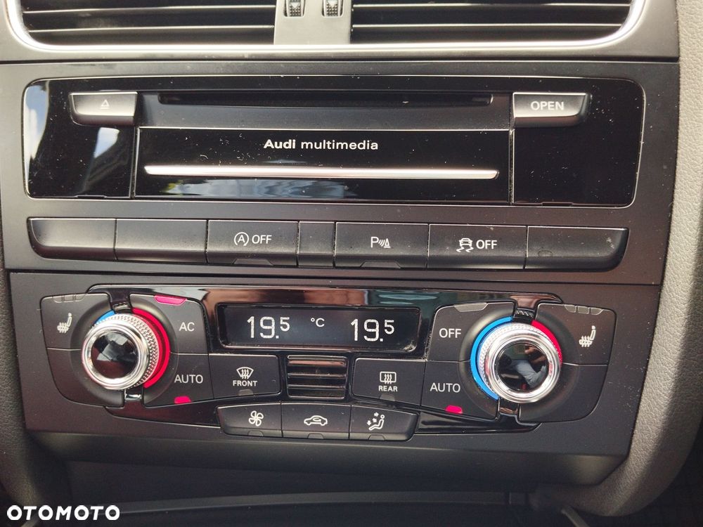 Audi A4 Avant 2.0 TDI Quattro S tronic - 28