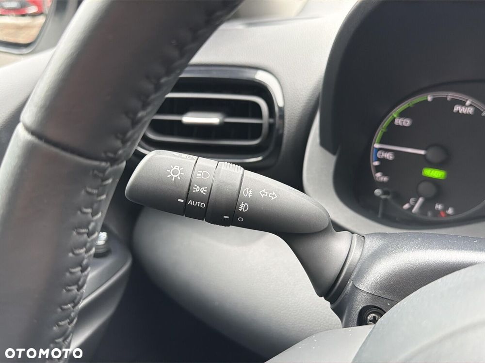 Toyota Yaris - 22