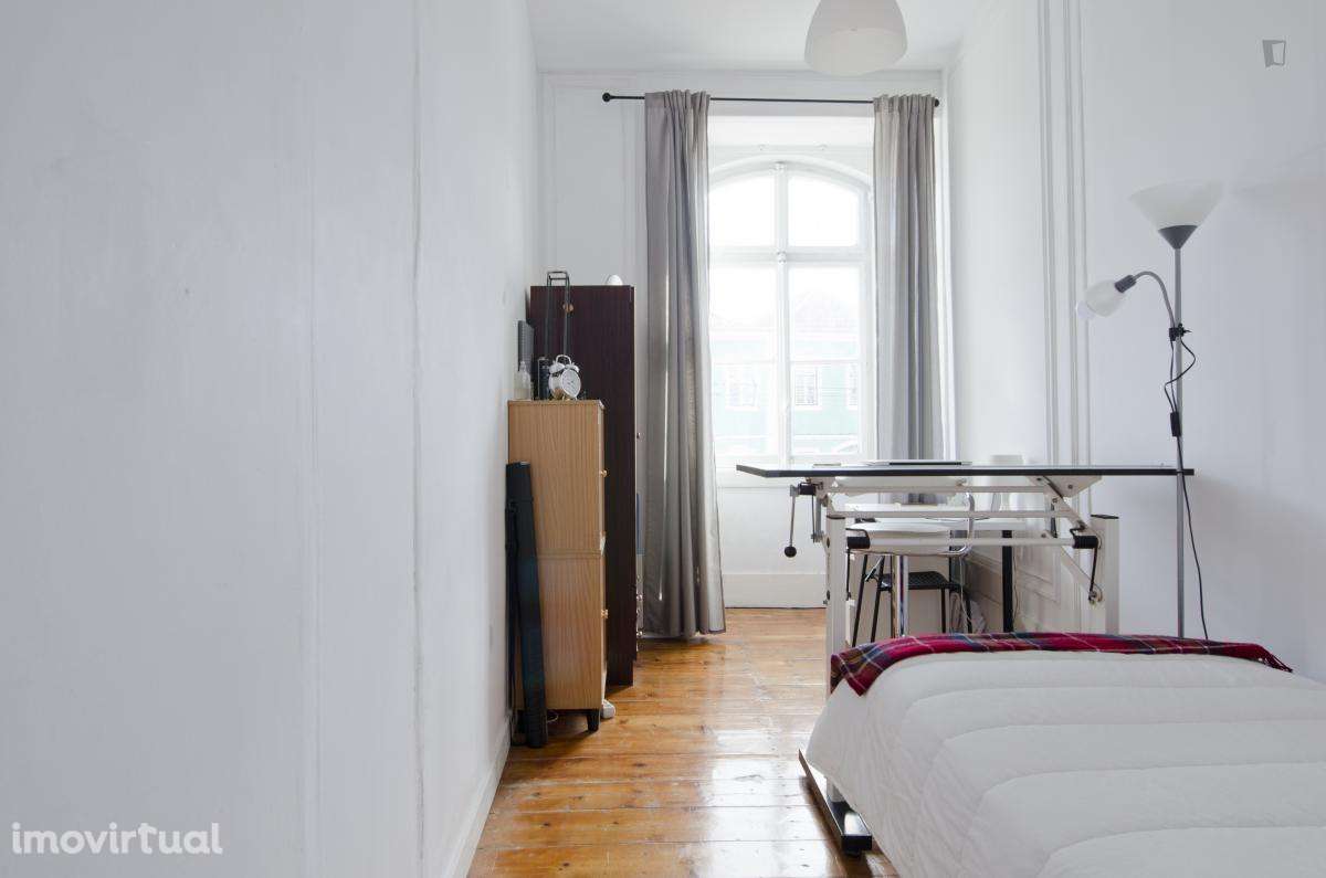 Quarto - localizado em Alcântara Lisbon - Grande imagem: 5/30