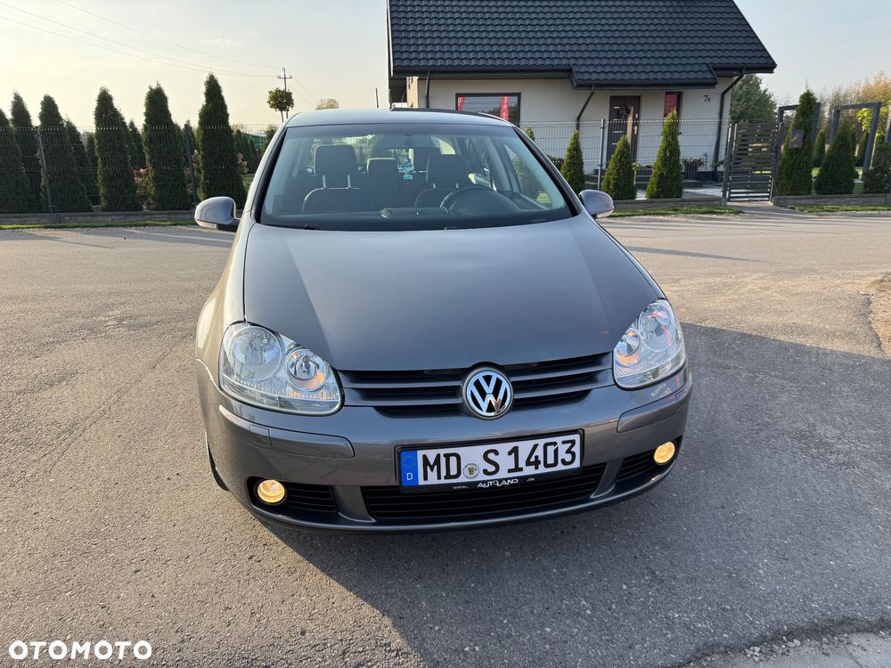 Volkswagen Golf - 26