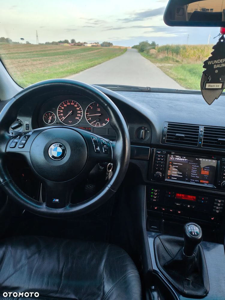 BMW Seria 5 525d - 7