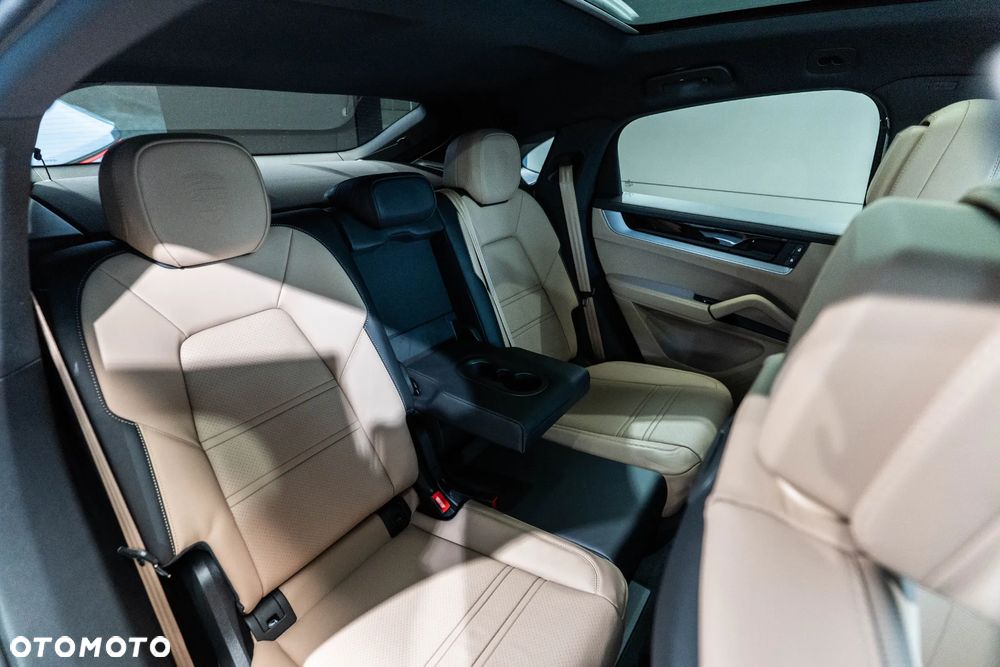 Porsche Cayenne S E-Hybrid PHEV - 11