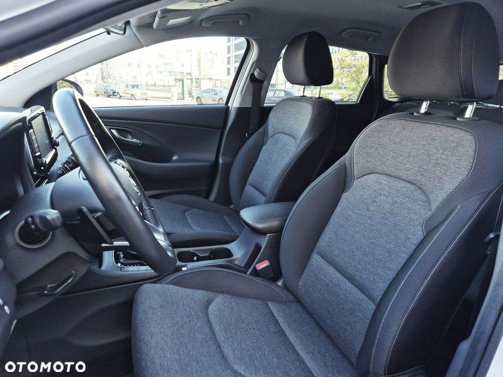 Hyundai i30 - 24