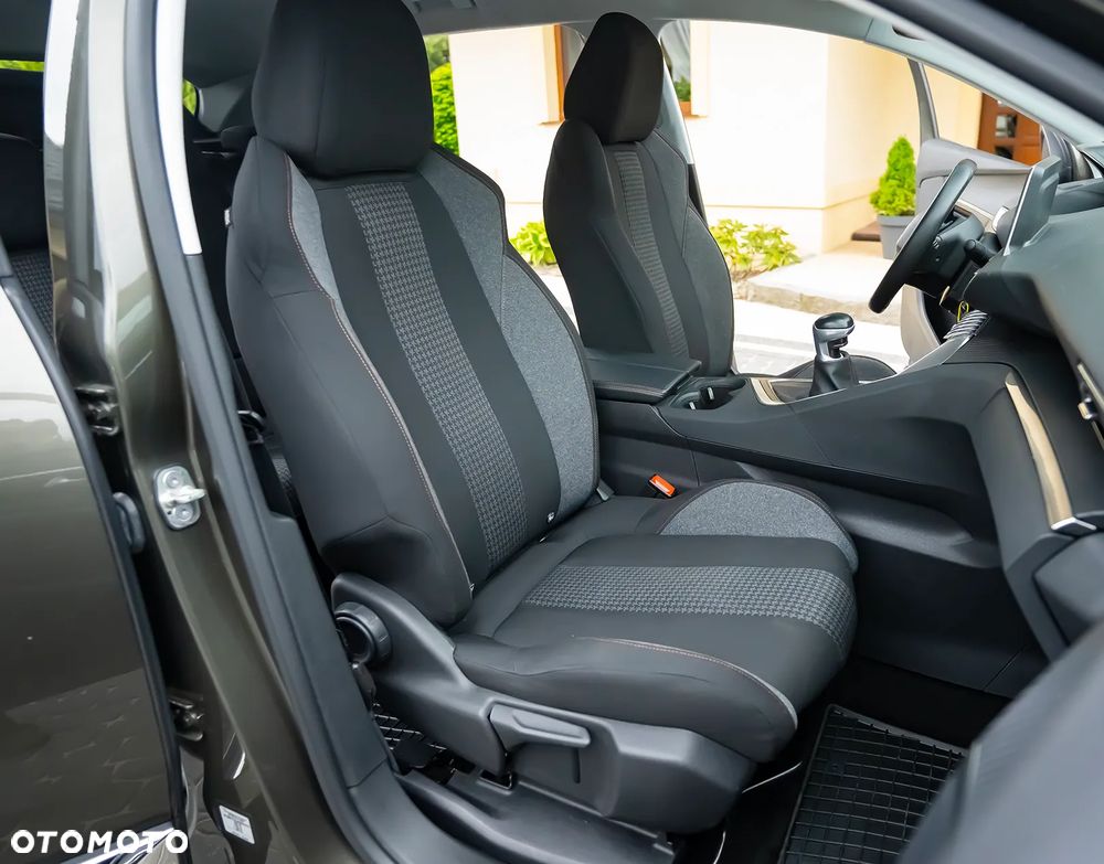 Peugeot 3008 BlueHDi 130 Stop & Start Active Business-Paket - 27