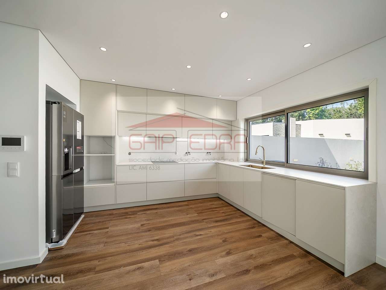 Moradia T3 com jardim e acessibilidade - Grande imagem: 3/28