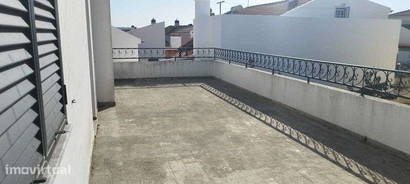 Moradia bifamiliar Santa-Clara-a-Nova - Grande imagem: 5/10
