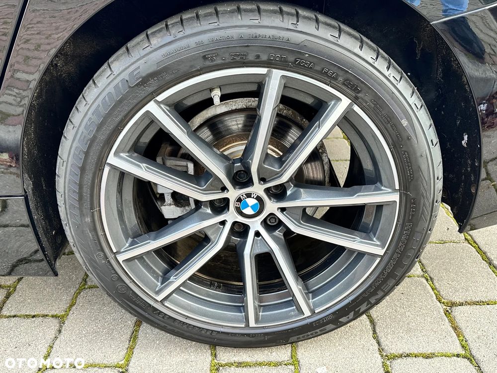 BMW Seria 3 318d Sport Line Shadow - 18