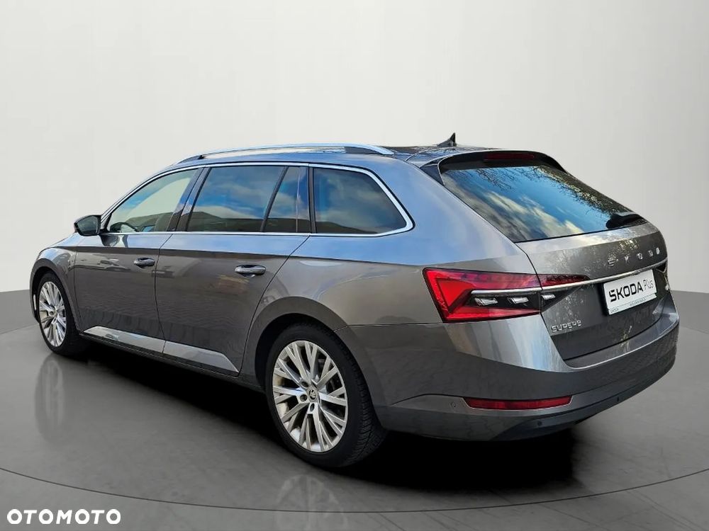 Skoda Superb 2.0 TDI SCR 4x4 Style DSG - 11