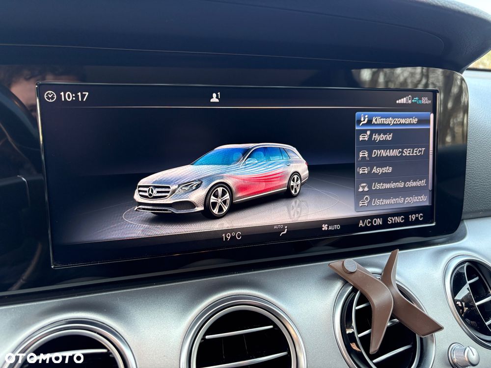 Mercedes-Benz Klasa E 300 de 9G-TRONIC Exclusive - 27