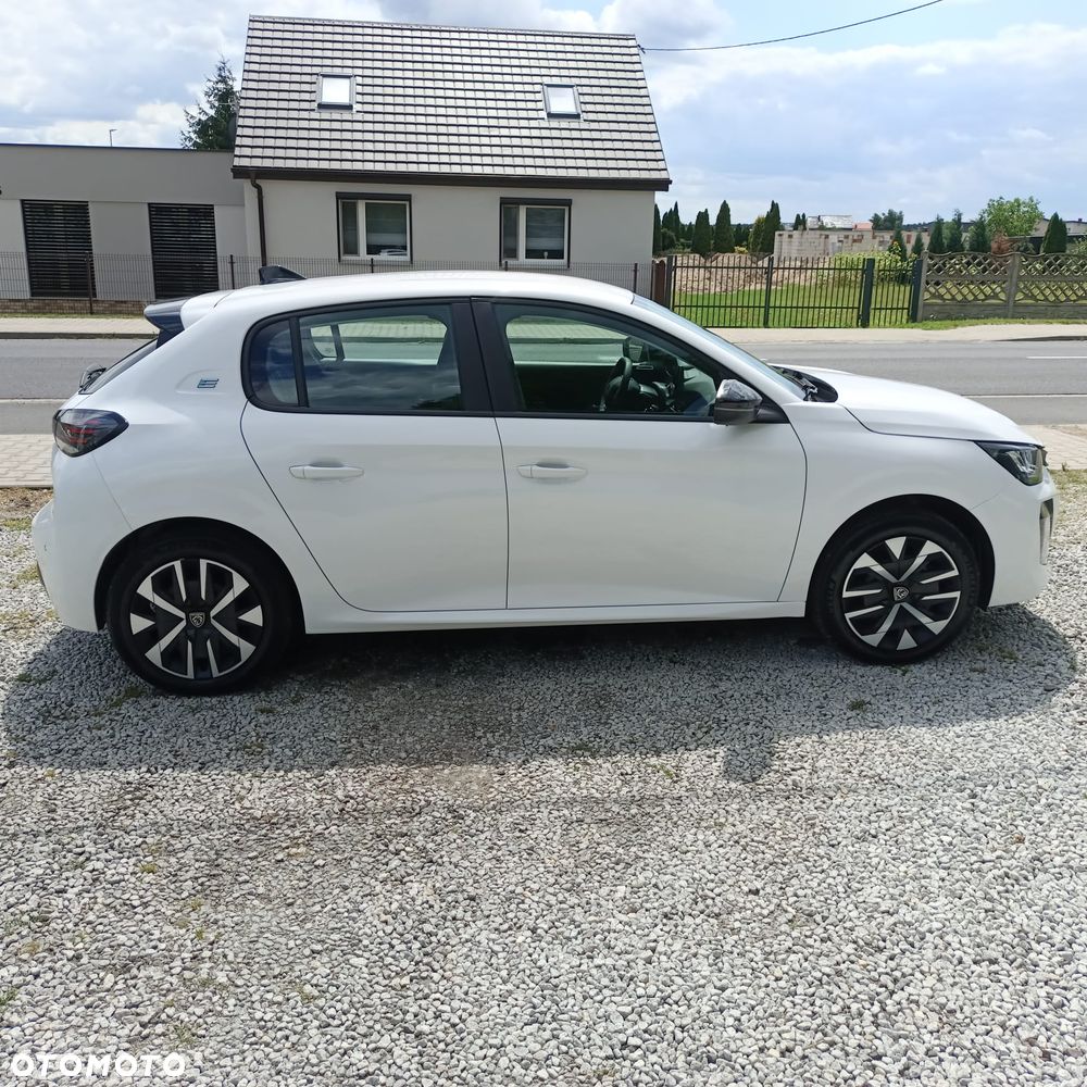 Peugeot 208 Elektromotor 136 Allure - 9