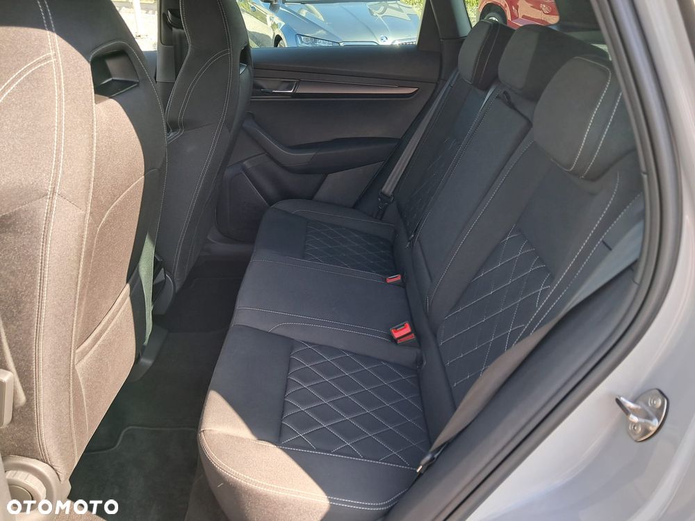 Skoda Karoq 1.5 TSI ACT Sportline DSG - 12