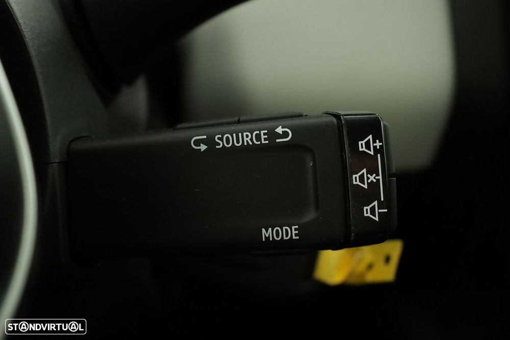 Renault Clio 1.0 TCe Evolution - 20