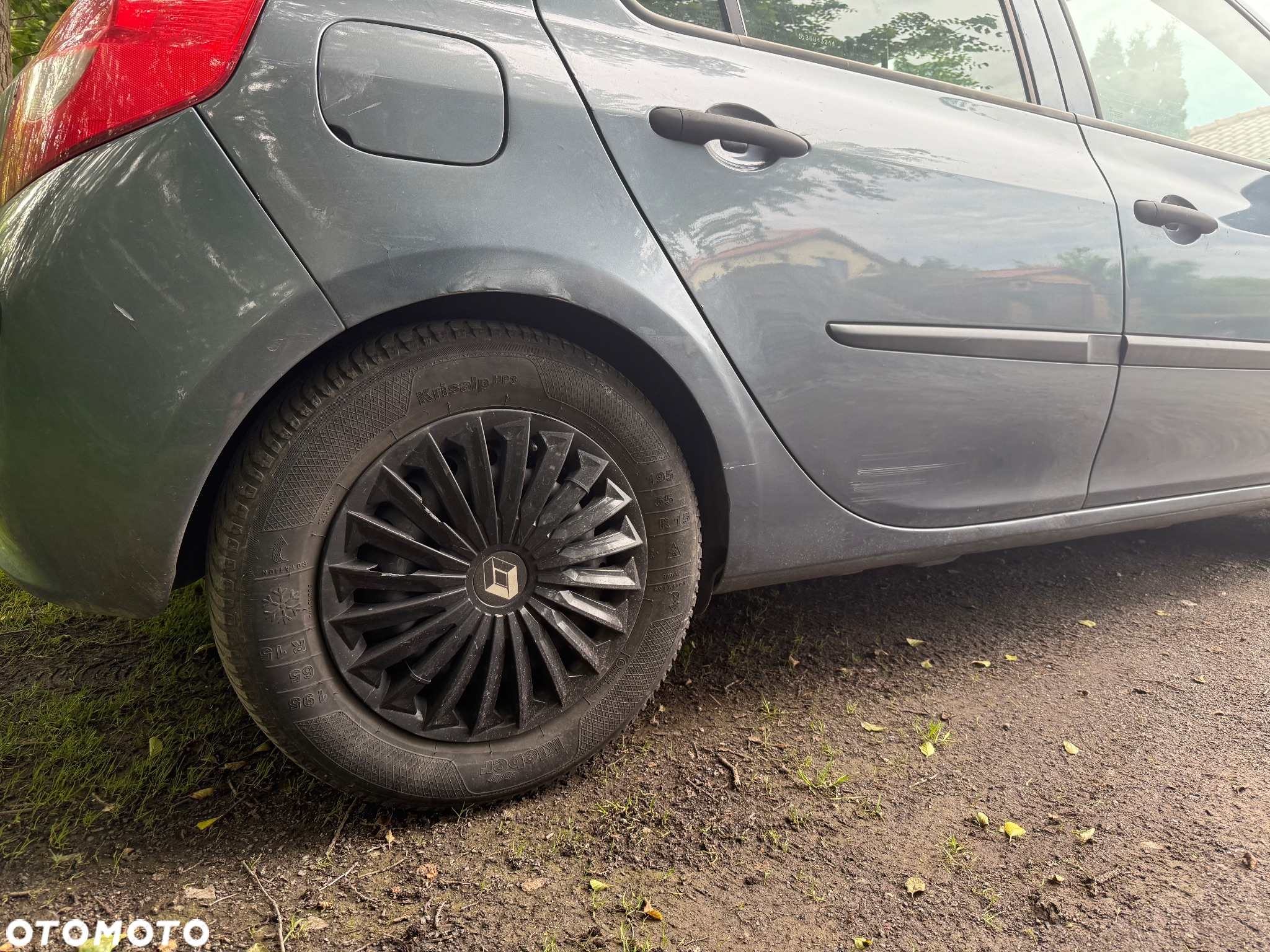 Renault Clio 1.5 dCi 85 FAP Dynamique - 4