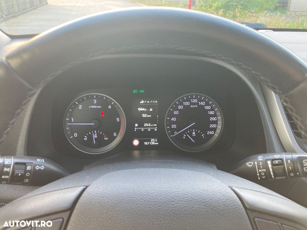 Hyundai Tucson 2.0 CRDI 4WD Premium - 25