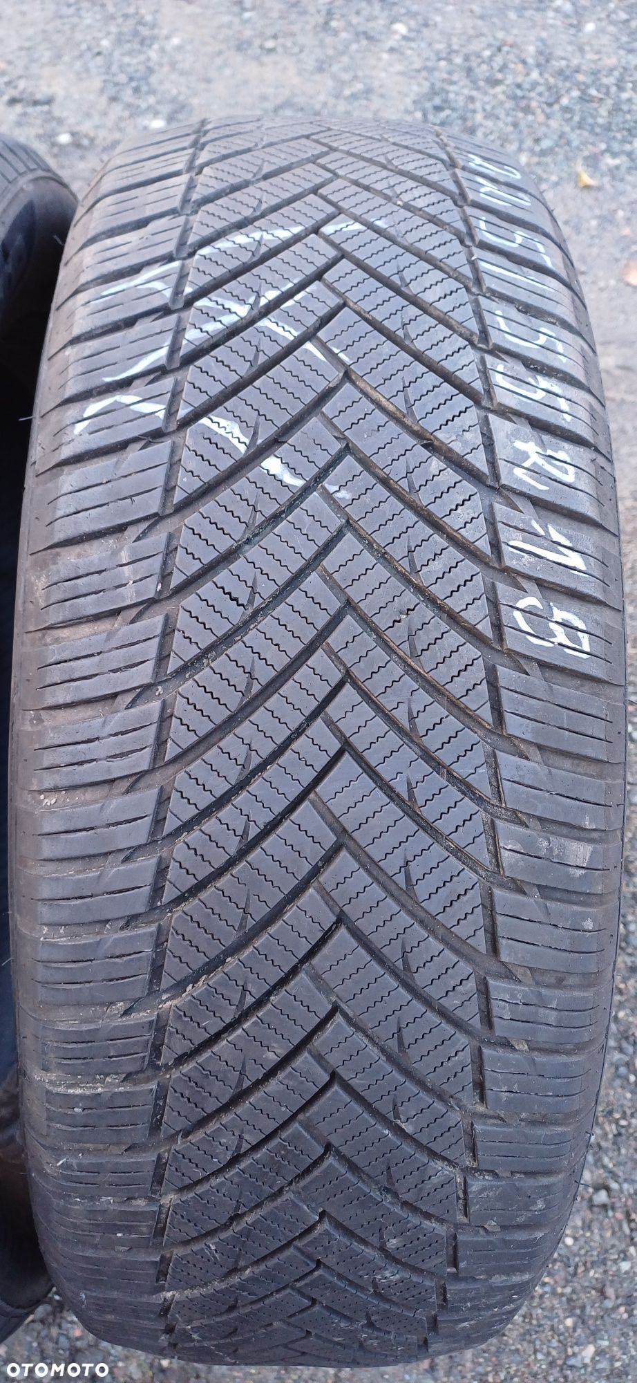 225/55R18 98V IMPERIAL , dwie używane opony wielosezonowe. - 2
