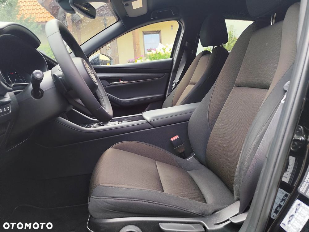 Mazda 3 e-SKYACTIV-G 2.0 M HYBRID DRIVE - 10