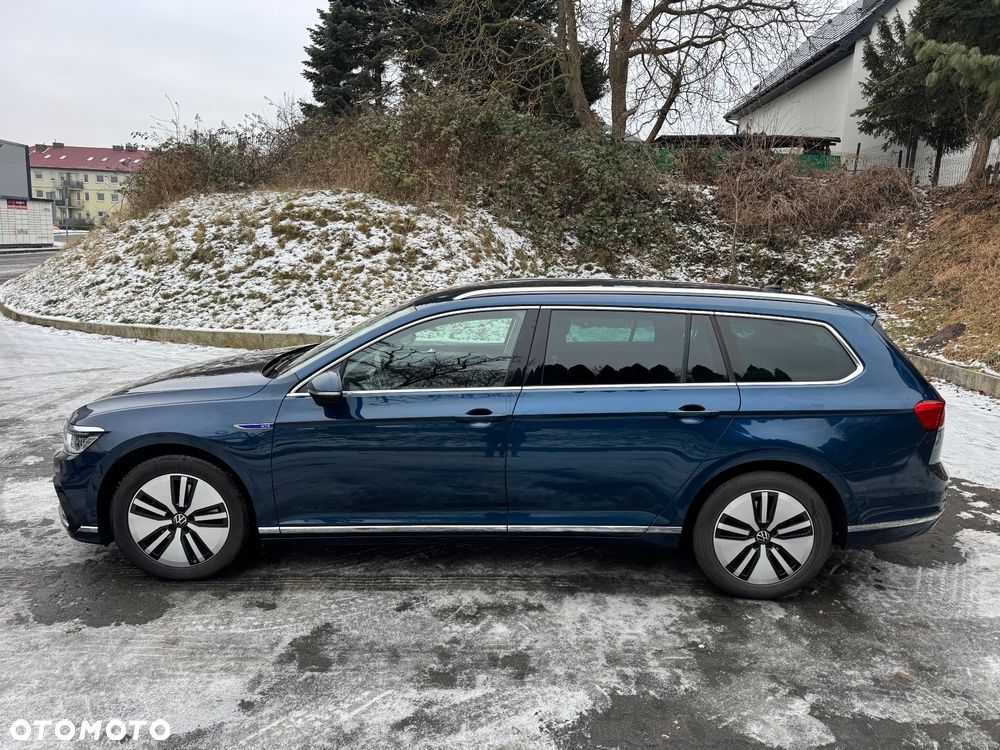 Volkswagen Passat - 7