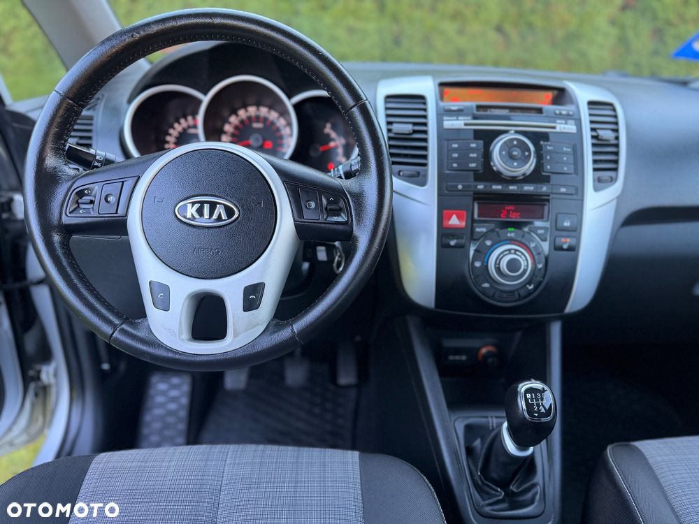 Kia Venga 1.4 CVVT Attract - 9