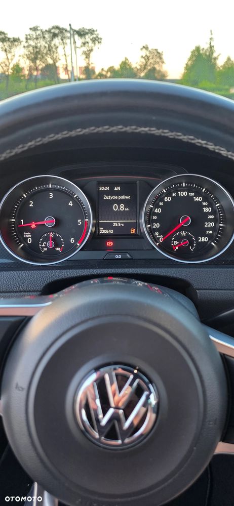 Volkswagen Golf - 12