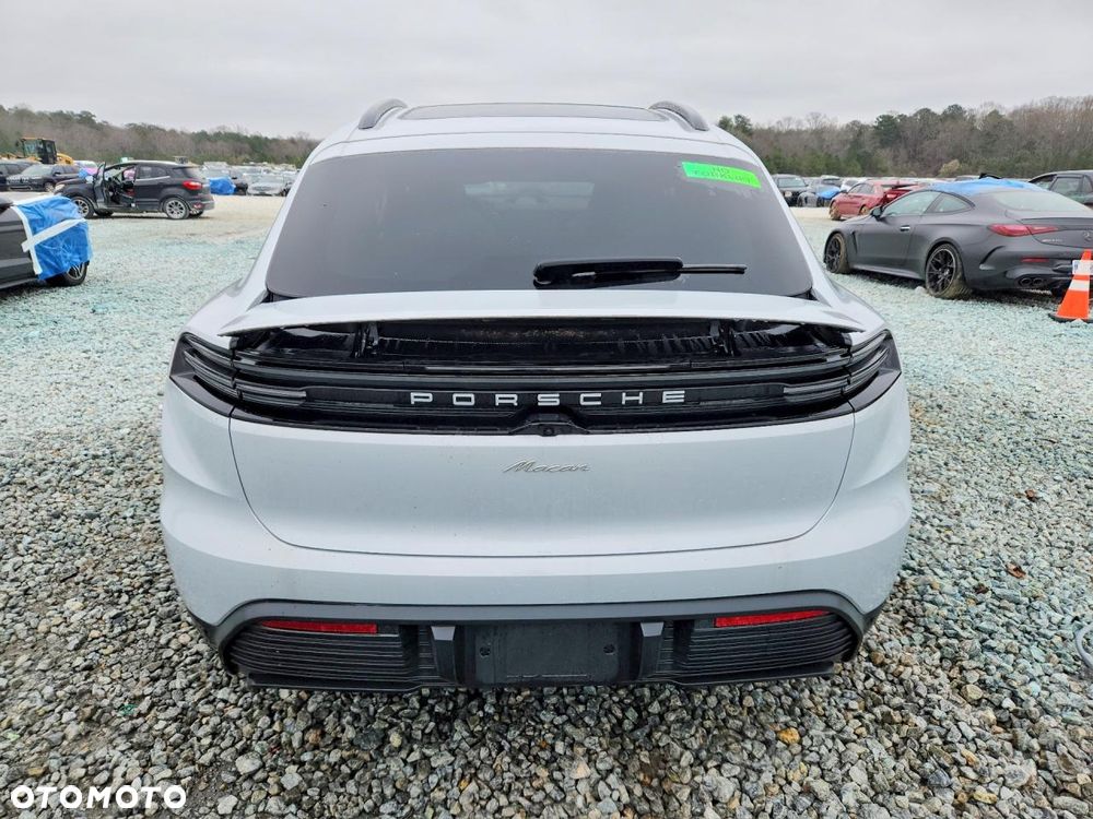 Porsche Macan - 6