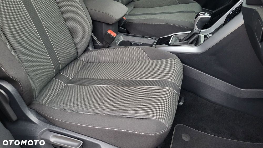 Volkswagen T-Roc - 16