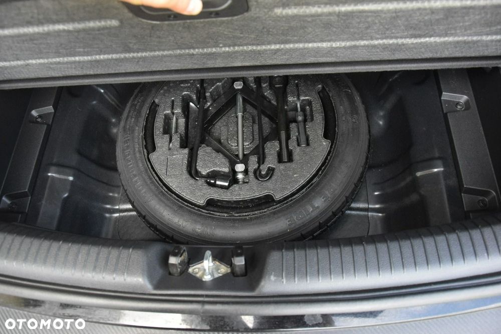 Hyundai i30 1.6 D Premium - 21