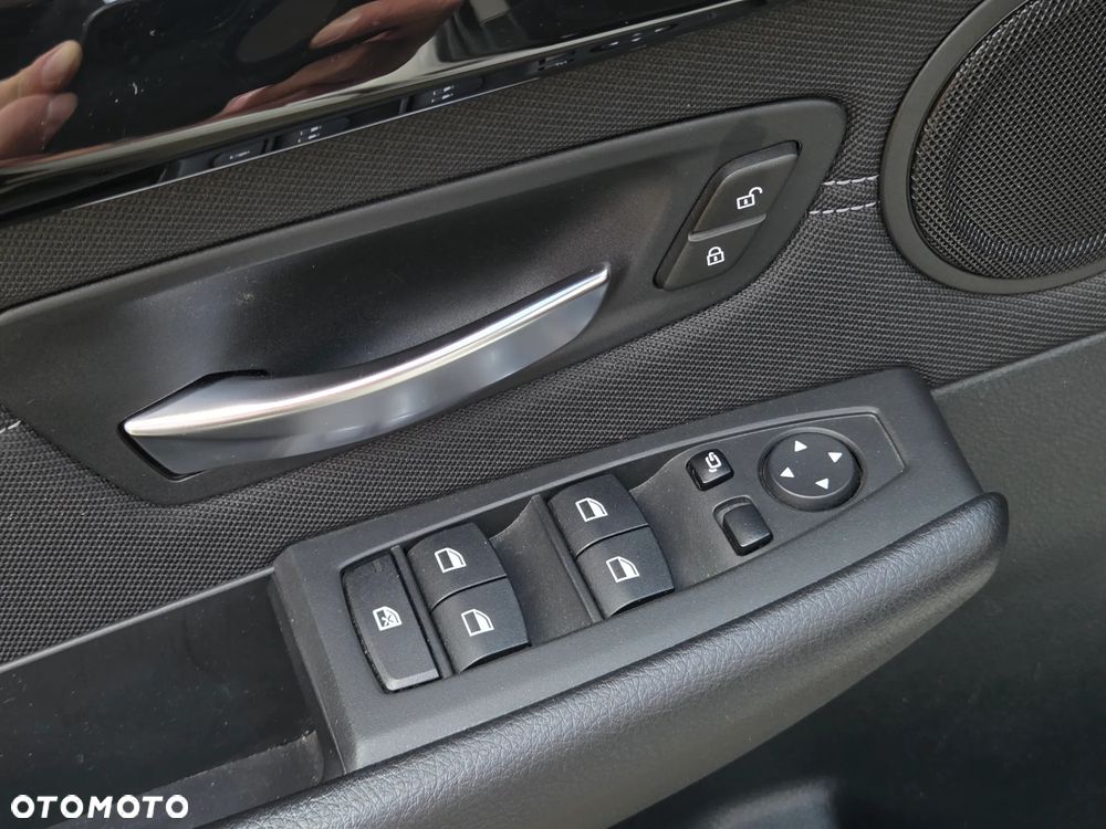 BMW Seria 2 218d Sport-Aut Sport Line - 29