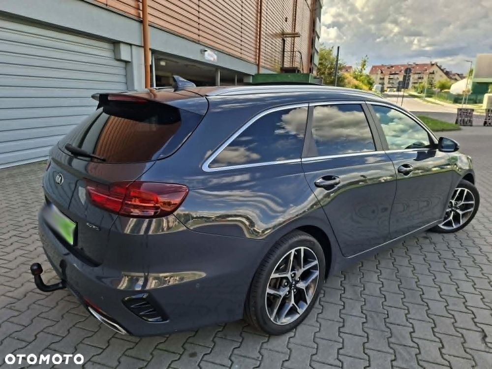 Kia Ceed 1.5 T-GDI DCT7 OPF GT Line - 25